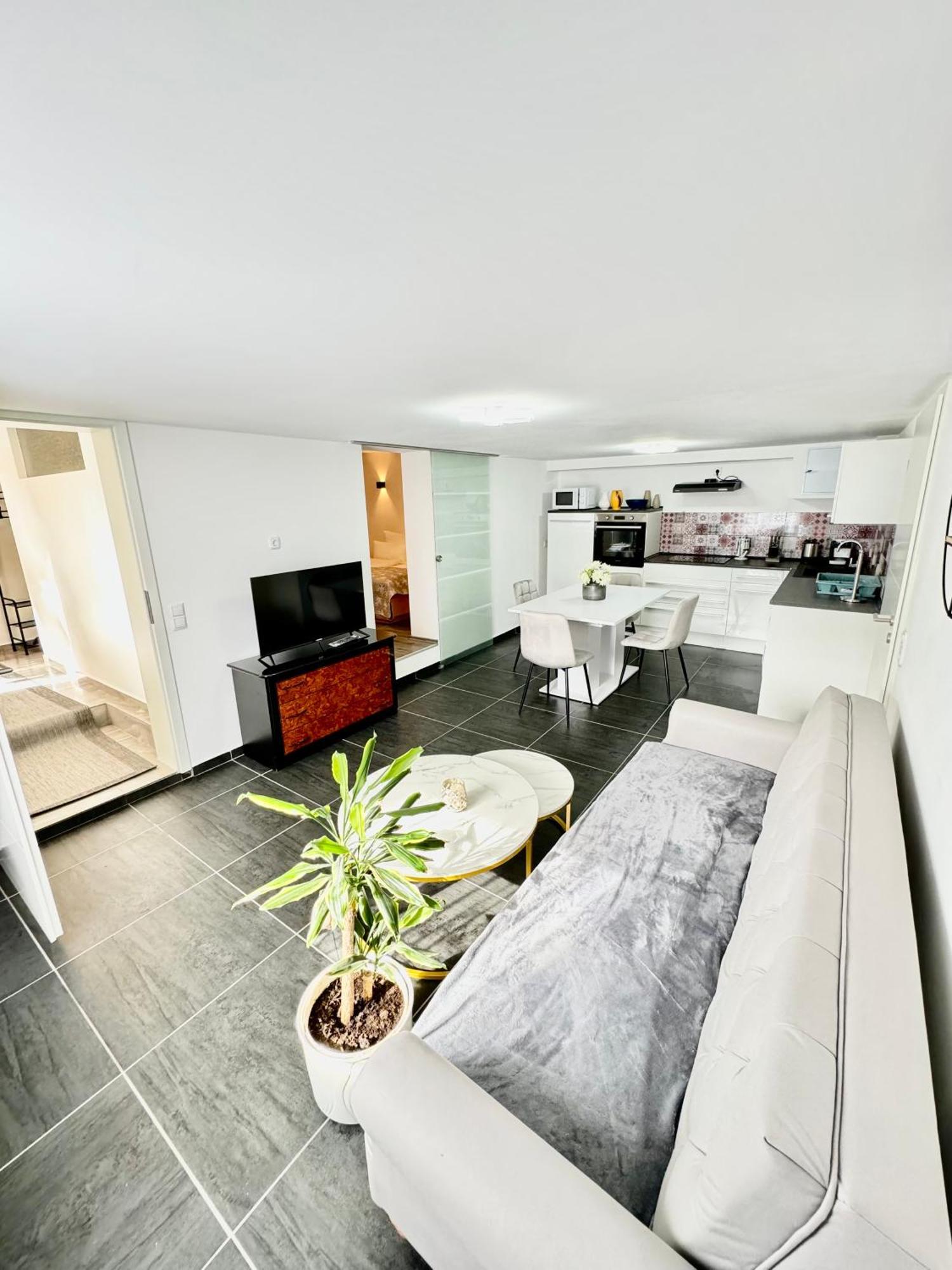 Familie Moisil Villa Daun Ngoại thất bức ảnh